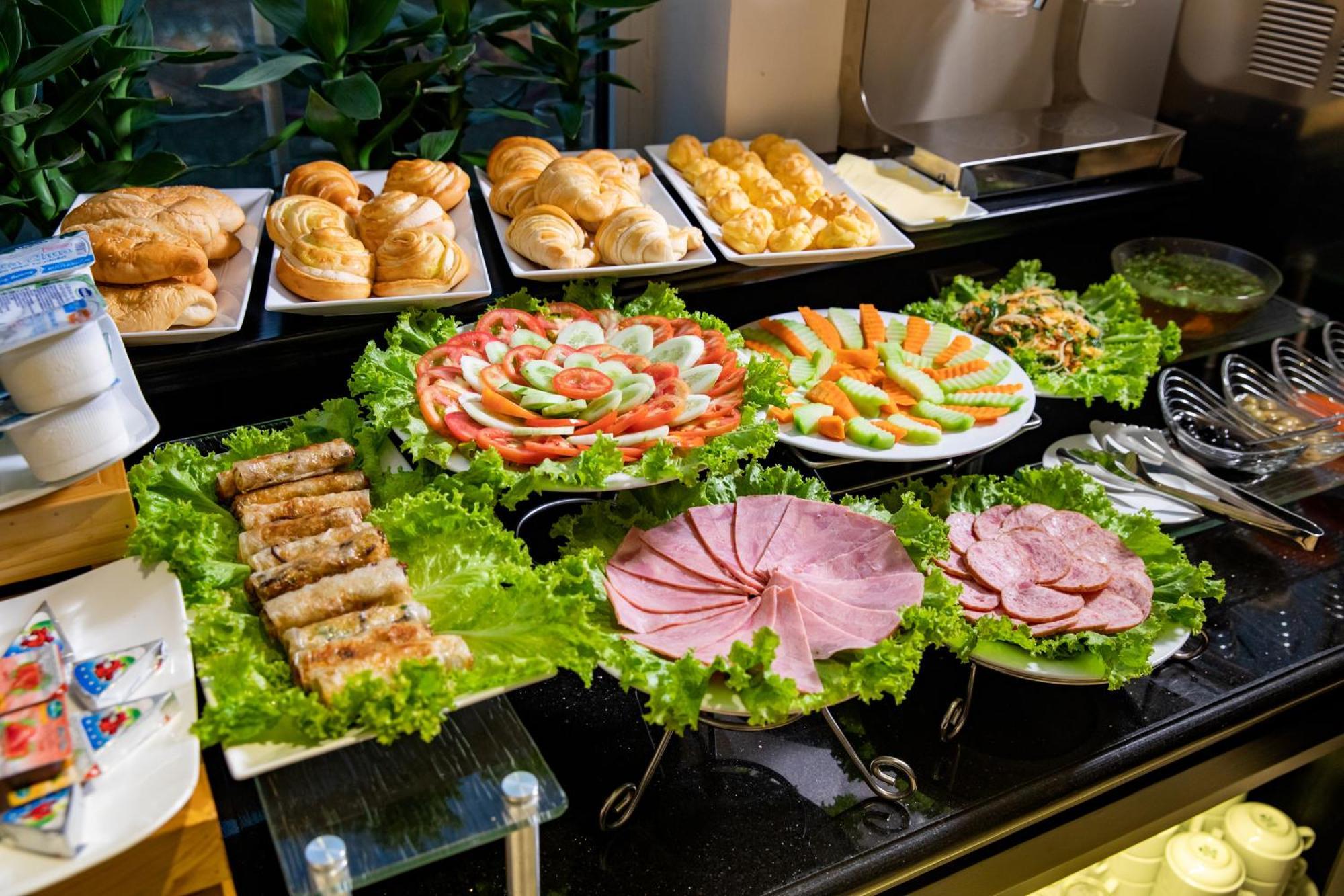 The Flower Boutique Hotel & Travel Ханой Екстериор снимка