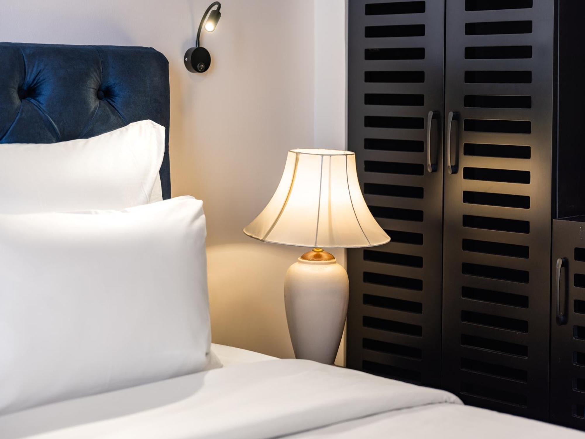 The Flower Boutique Hotel & Travel Ханой Екстериор снимка