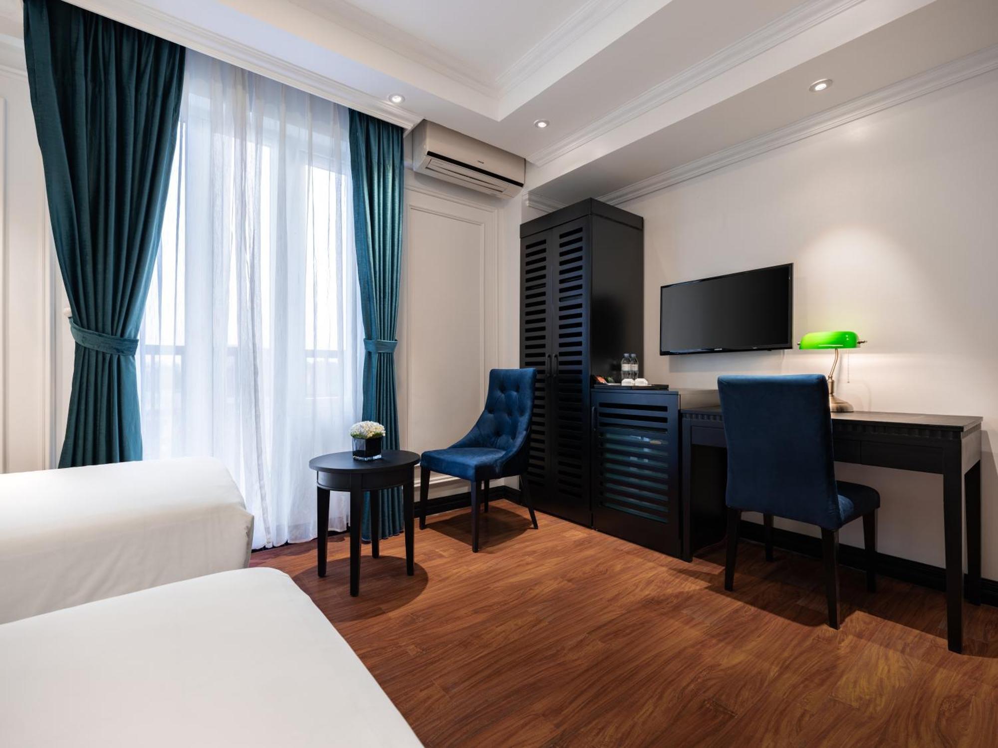 The Flower Boutique Hotel & Travel Ханой Екстериор снимка