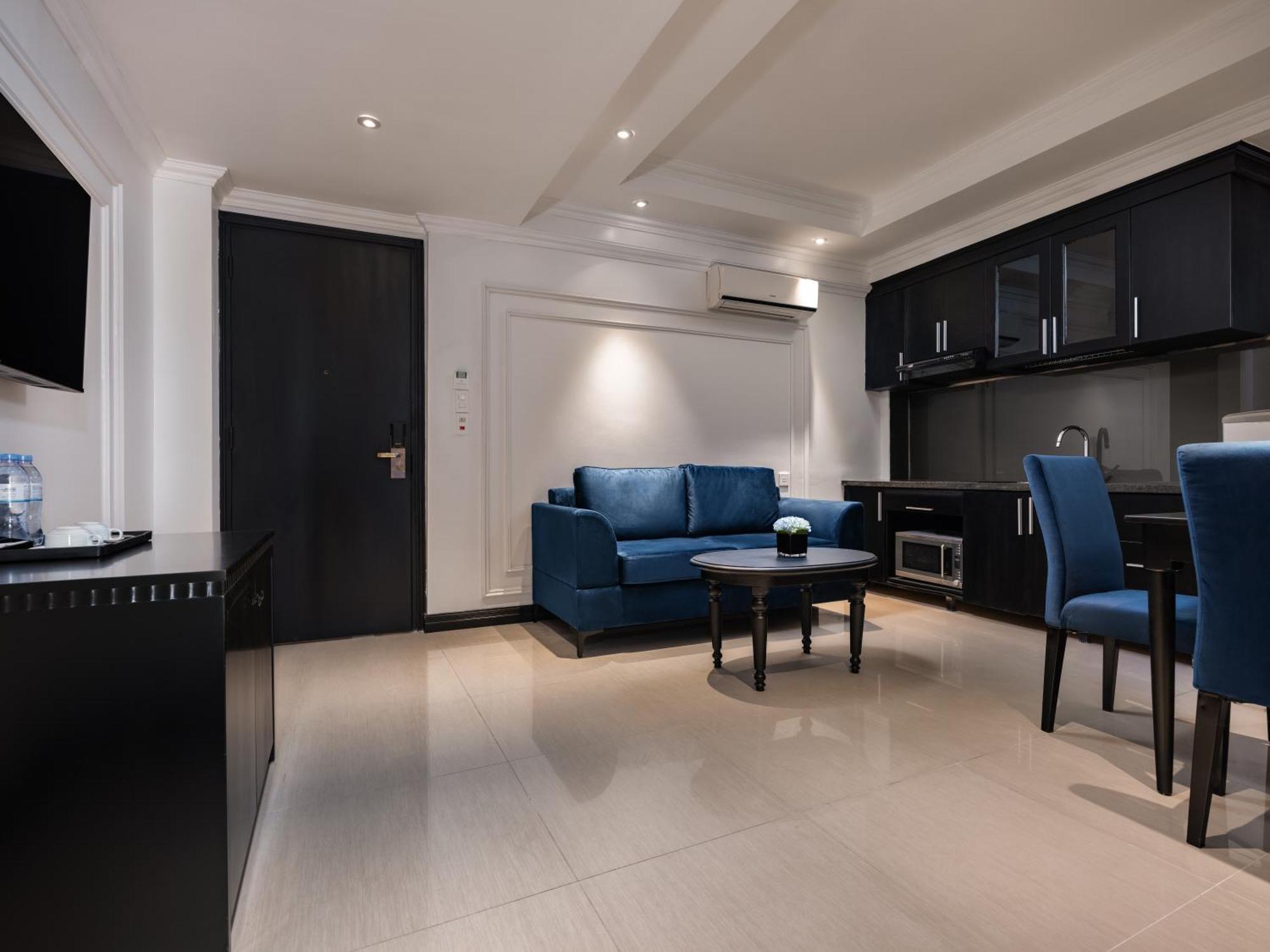The Flower Boutique Hotel & Travel Ханой Екстериор снимка
