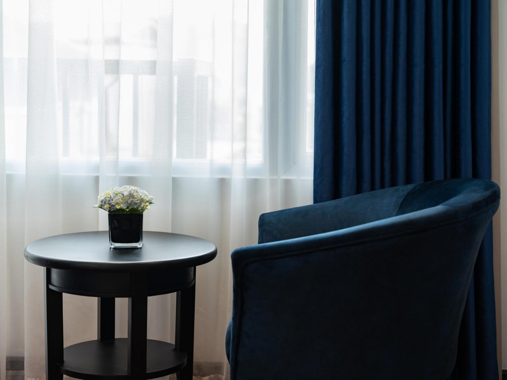 The Flower Boutique Hotel & Travel Ханой Екстериор снимка