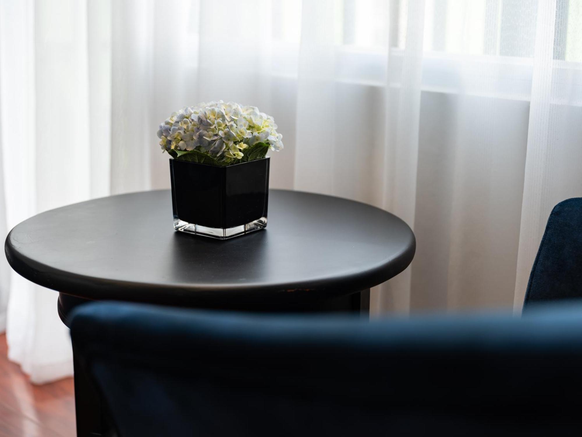 The Flower Boutique Hotel & Travel Ханой Екстериор снимка