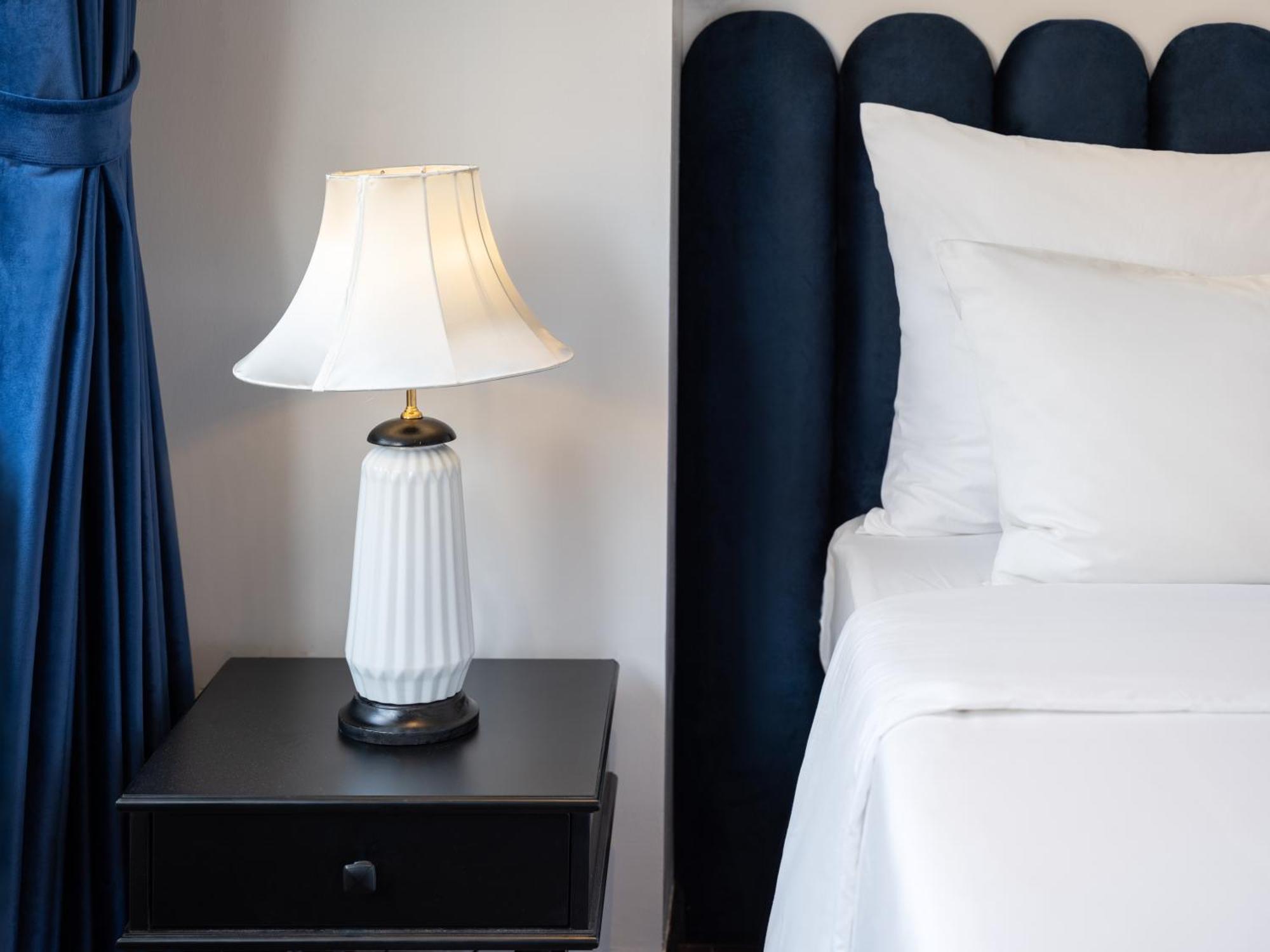 The Flower Boutique Hotel & Travel Ханой Екстериор снимка